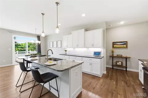 Kitchen - 206 Rivermist Ct, O'fallon, MO 63366 photo 3 of 4