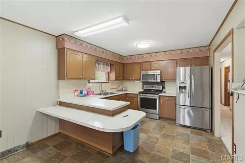 Kitchen - 60863 Highway 21, Ellington, MO 63638 photo 3 of 3