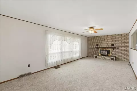 Living - 60863 Highway 21, Ellington, MO 63638 photo 1 of 3
