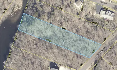 101 N Kings Rd, Lake Sherwood, MO 63357