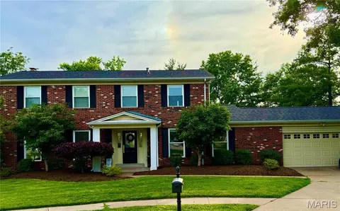 3822 Rock Bluff Ct, Saint Louis, MO 63129