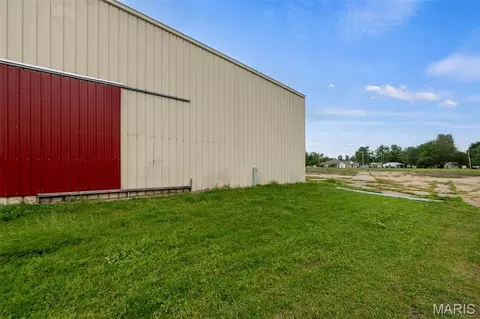 Exterior - 110 N Main St, Gideon, MO 63848 photo 3 of 4