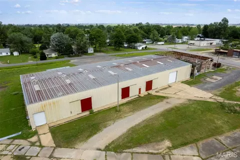 Other - 110 N Main St, Gideon, MO 63848 photo 6 of 31
