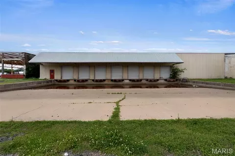 Other - 110 N Main St, Gideon, MO 63848 photo 26 of 31