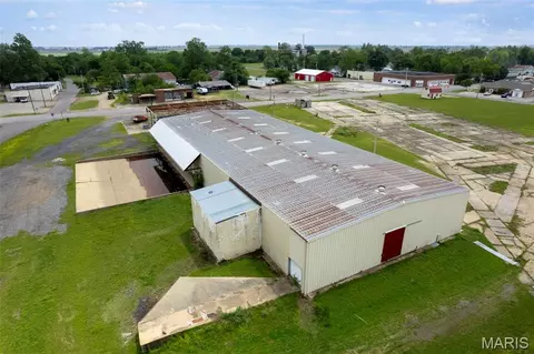 Other - 110 N Main St, Gideon, MO 63848 photo 3 of 31