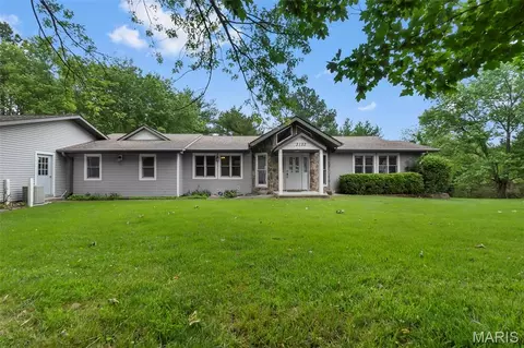 3122 Green Ridge Ct, Jackson, MO 63755