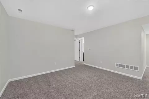 Bedroom - 2137 Henley Woods Dr, Arnold, MO 63010 photo 8 of 10