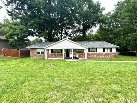 1049 Arnold Tenbrook Rd, Arnold, MO 63010