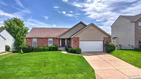 8085 Glen Arbor Dr, Lake Saint Louis, MO 63367