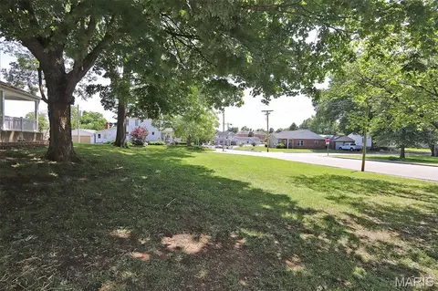 Exterior - 212 Morgan St, Jackson, MO 63755 photo 12 of 26