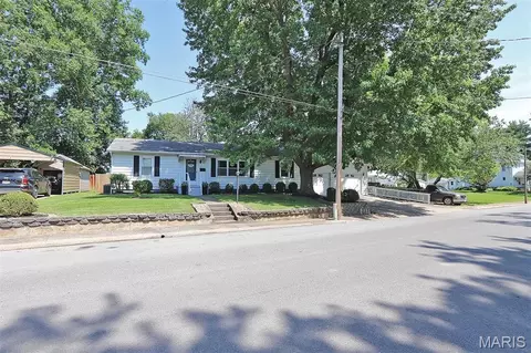 Exterior - 212 Morgan St, Jackson, MO 63755 photo 2 of 26