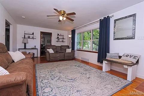 Living - 212 Morgan St, Jackson, MO 63755 photo 1 of 3