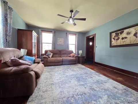 Living - 701 N 7th St, Canton, MO 63435 photo 2 of 3