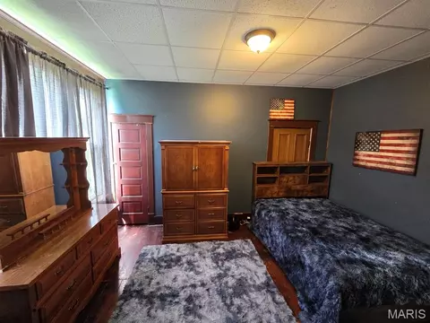 Bedroom - 701 N 7th St, Canton, MO 63435 photo 2 of 9