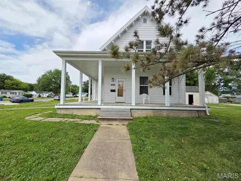 701 N 7th St, Canton, MO 63435