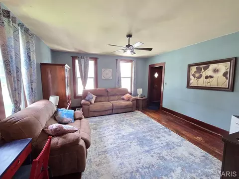 Living - 701 N 7th St, Canton, MO 63435 photo 1 of 3