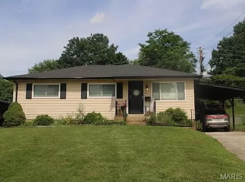 9438 Tiber Dr, Affton, MO 63123