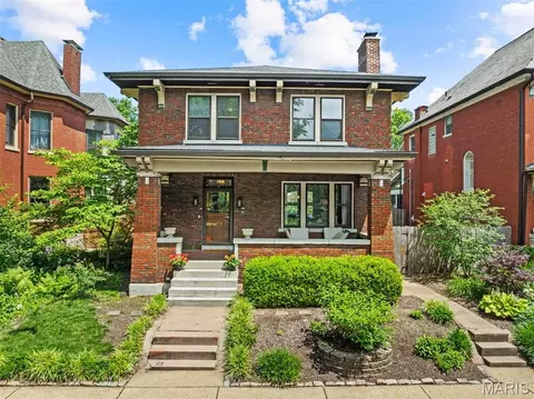 3661 Utah Pl, Saint Louis, MO 63116