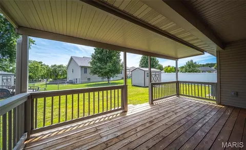 Exterior - 1232 Britt Ln, Rolla, MO 65401 photo 3 of 7