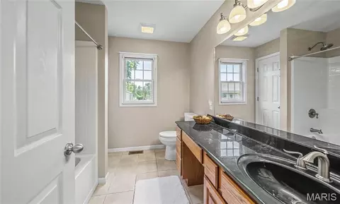 Bath - 1232 Britt Ln, Rolla, MO 65401 photo 1 of 3