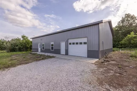 25665 Leo Ln, Perry, MO 63462