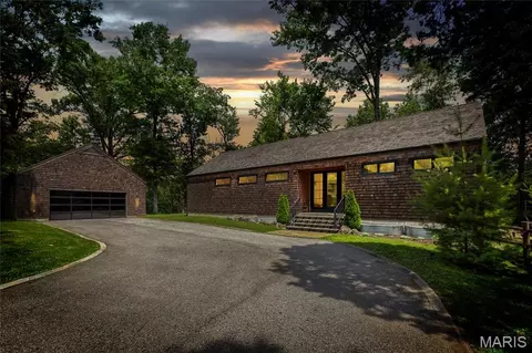 1401 Smith School Rd, Wildwood, MO 63038