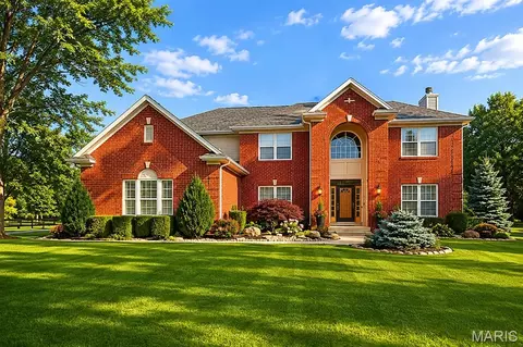 1011 Lyonshall Blvd, Swansea, IL 62226