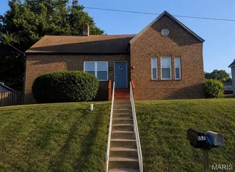 157 Joachim Ave, Herculaneum, MO 63048