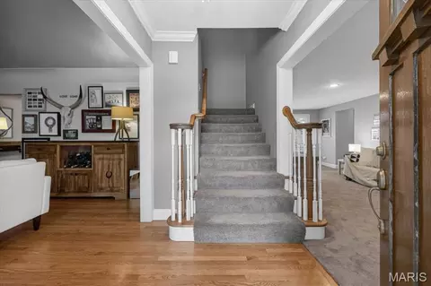 Entry Way - 8 Covington Ln, Saint Louis, MO 63132 photo 1 of 1