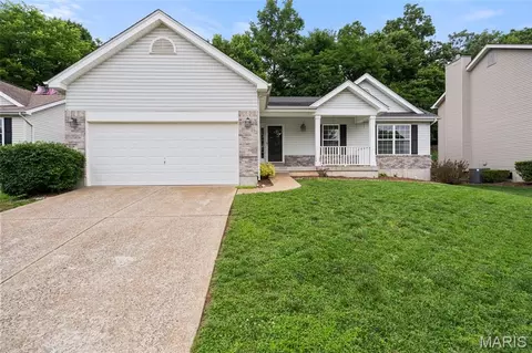 1119 Big Sky Dr, Fenton, MO 63026