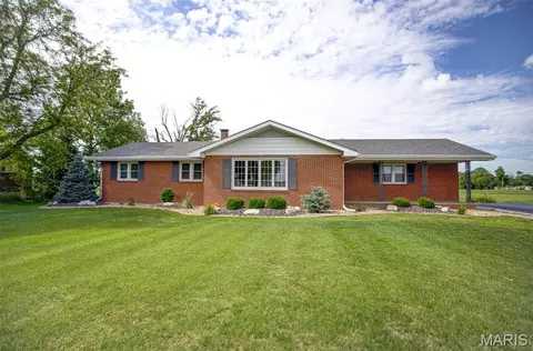 24146 State Highway 16, Jerseyville, IL 62052