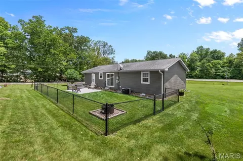 Exterior - 119 Tavy Dr, Jackson, MO 63755 photo 3 of 9