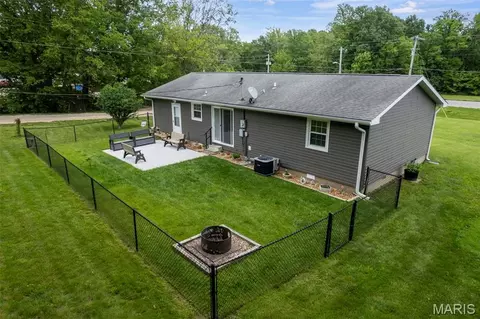 Exterior - 119 Tavy Dr, Jackson, MO 63755 photo 5 of 9
