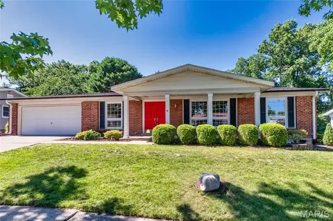 4802 Laketon Ct, Saint Louis, MO 63128
