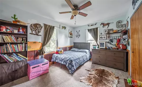 Bedroom - 1275 Roller Rd, Saint Clair, MO 63077 photo 2 of 8