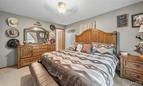 Bedroom - 1275 Roller Rd, Saint Clair, MO 63077 photo 1 of 8