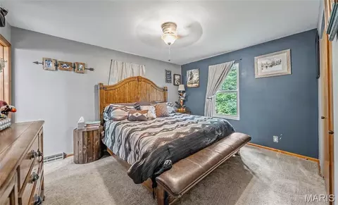 Bedroom - 1275 Roller Rd, Saint Clair, MO 63077 photo 6 of 8