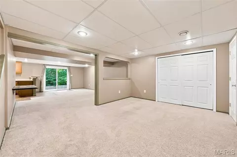 Living - 506 Steepleton Ct, Ballwin, MO 63021 photo 5 of 7