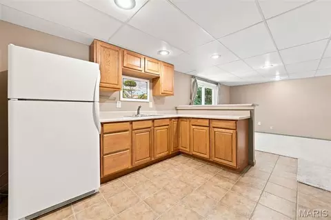 Kitchen - 506 Steepleton Ct, Ballwin, MO 63021 photo 4 of 4