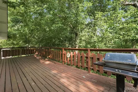 Exterior - 2103 Timber Ln, Barnhart, MO 63012 photo 8 of 12