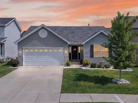 509 Gaslite Dr, O'fallon, MO 63366