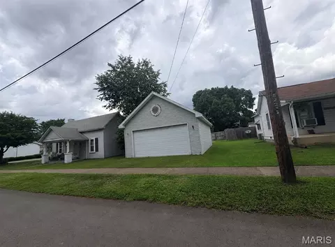 522 Merle St, Bismarck, MO 63624