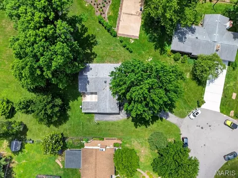View/Area - 19 Cloverleaf Ln, Manchester, MO 63011 photo 1 of 1