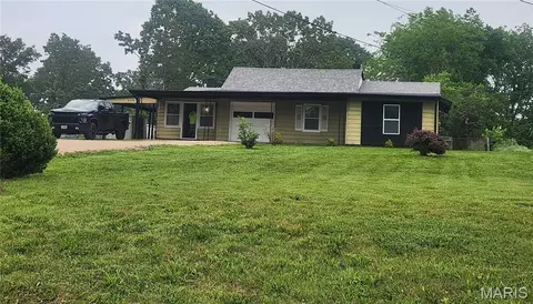 6748 Old State Route 21, Barnhart, MO 63012