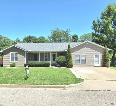 2106 Chris Ct, Rolla, MO 65401