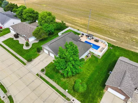View/Area - 400 Mockingbird Ln, Waterloo, IL 62298 photo 6 of 19