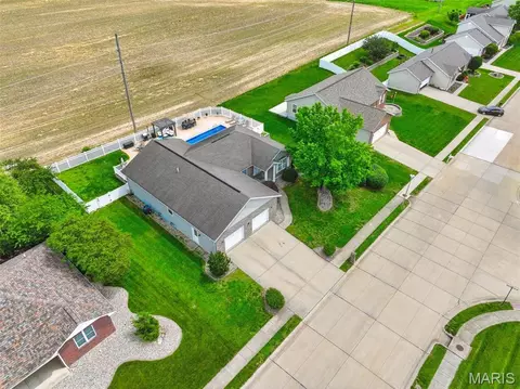 View/Area - 400 Mockingbird Ln, Waterloo, IL 62298 photo 4 of 19