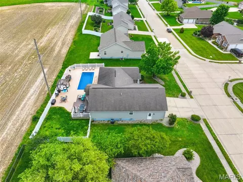 View/Area - 400 Mockingbird Ln, Waterloo, IL 62298 photo 11 of 19