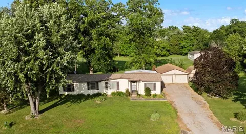 2312 N Second St, Fayetteville, IL 62258