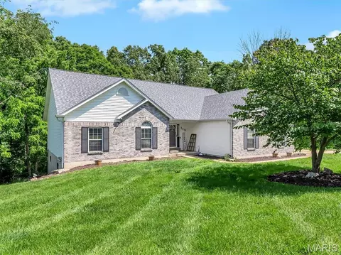 Exterior - 115 Apache Dr, Pacific, MO 63069 photo 2 of 5